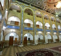 جوانب من باحة المدرسة المهدية الدينية في النجف الاشرف